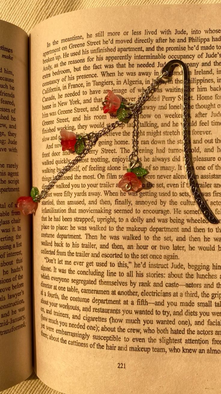Red lily arm cuff